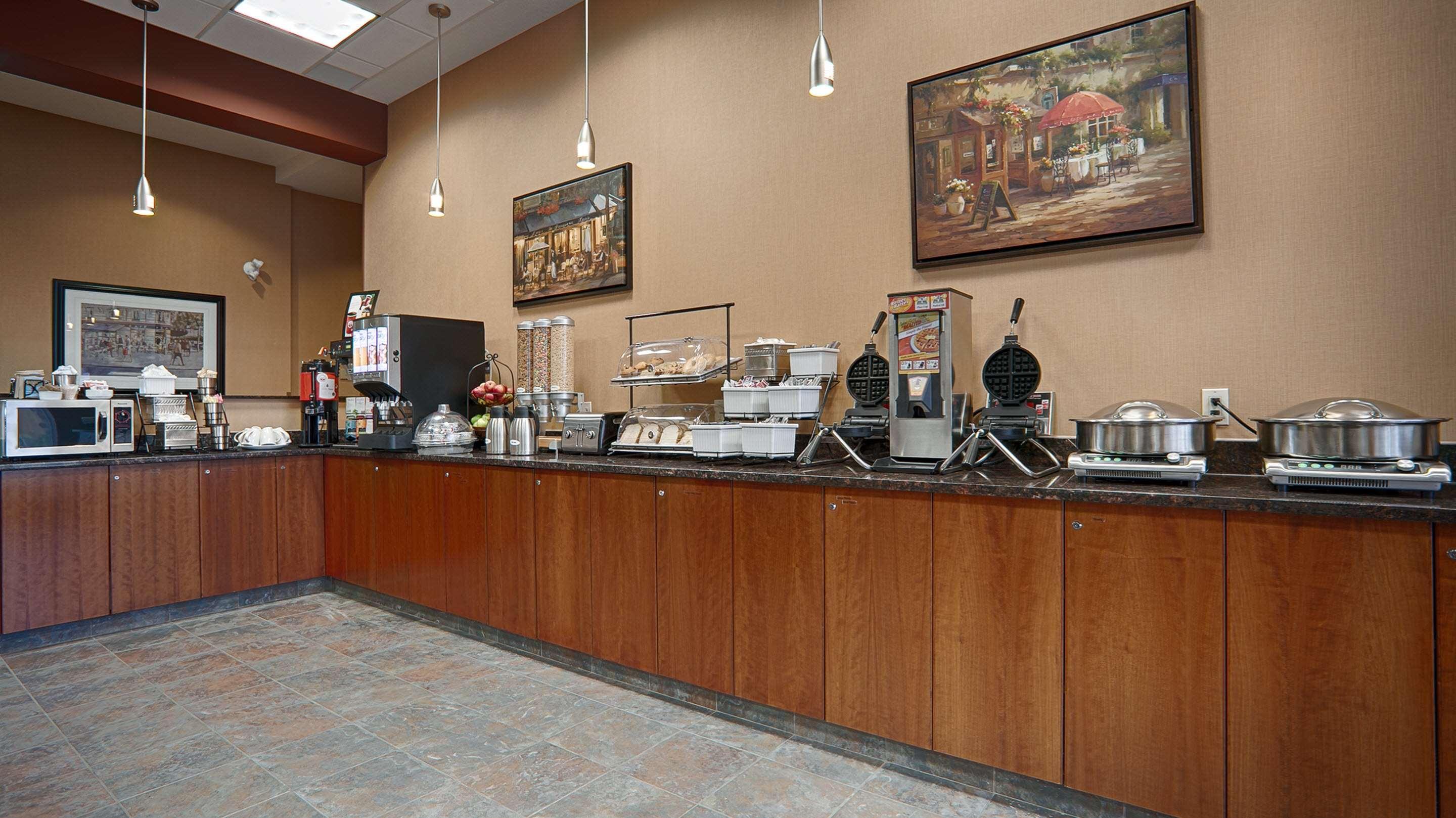 Best Western Plus Chateau Inn Sylvan Lake Esterno foto