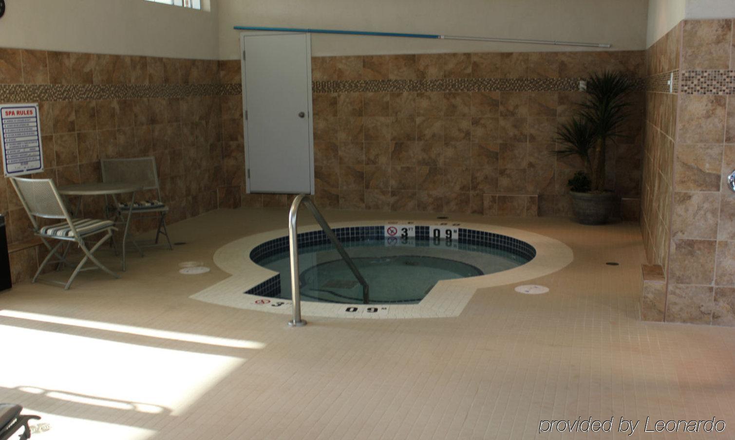 Best Western Plus Chateau Inn Sylvan Lake Esterno foto